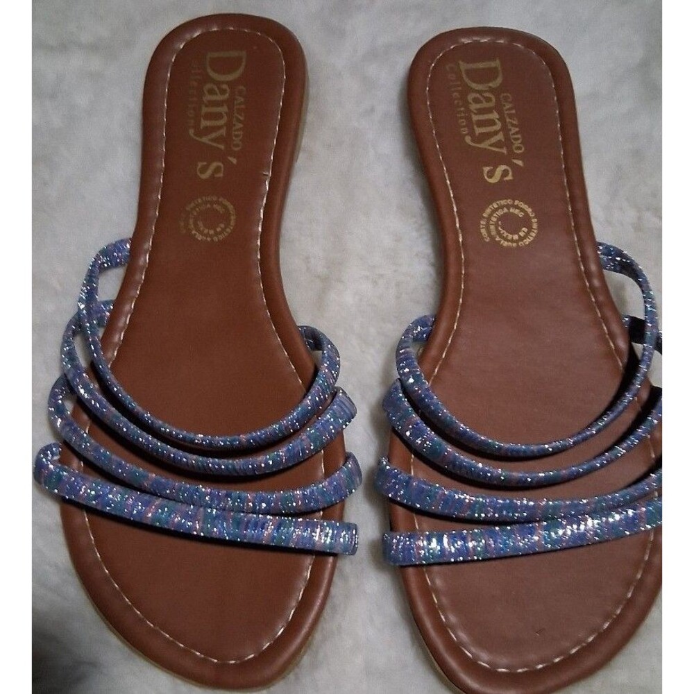 Calzado Dany's collection slip on sandles sz 4